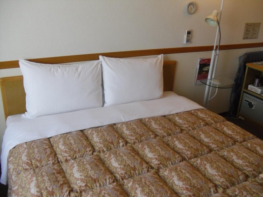 Toyoko Inn Tokyo Shinagawa-Eki Takanawa-Guchi Экстерьер фото