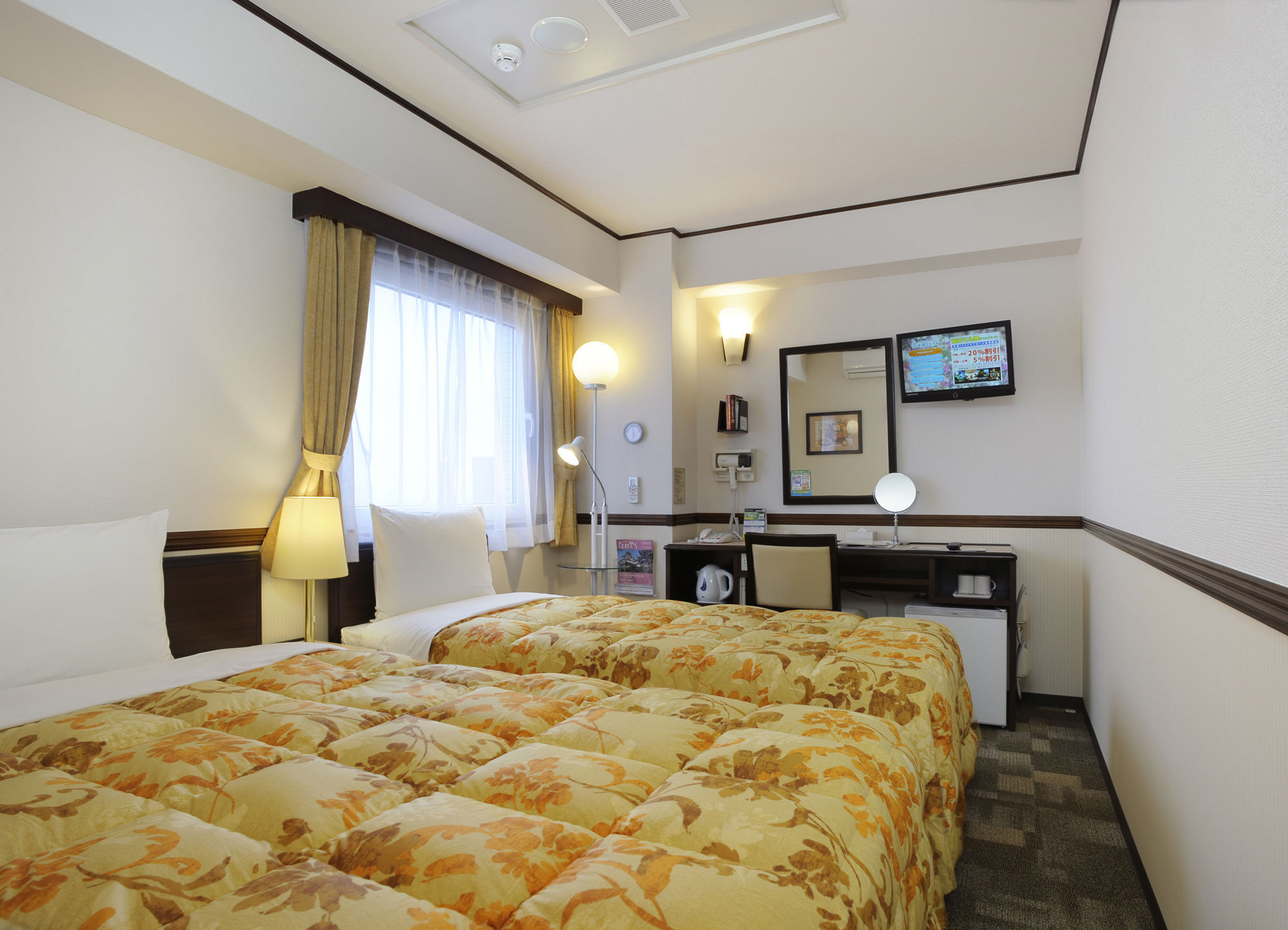 Toyoko Inn Tokyo Shinagawa-Eki Takanawa-Guchi Экстерьер фото