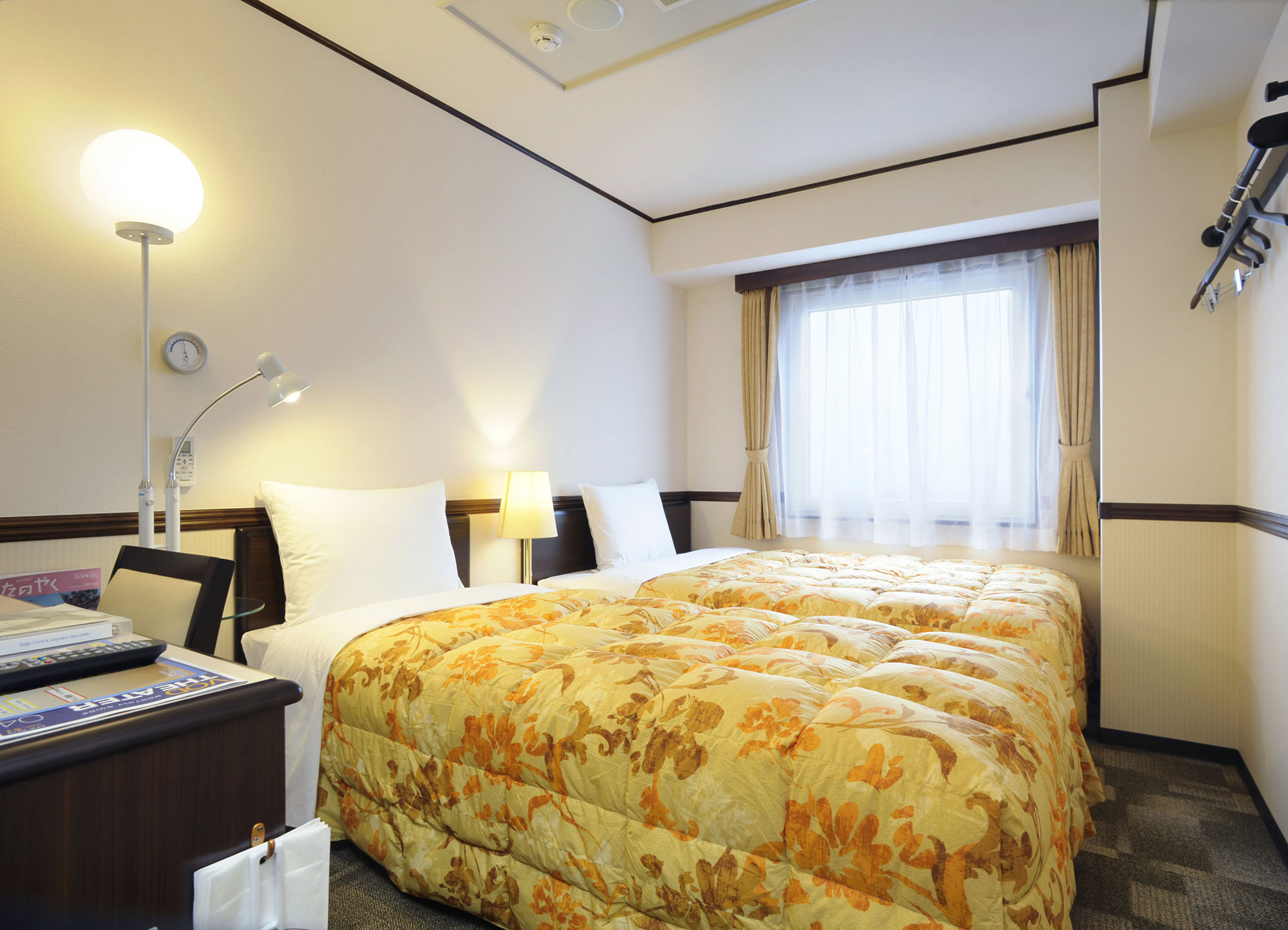 Toyoko Inn Tokyo Shinagawa-Eki Takanawa-Guchi Экстерьер фото