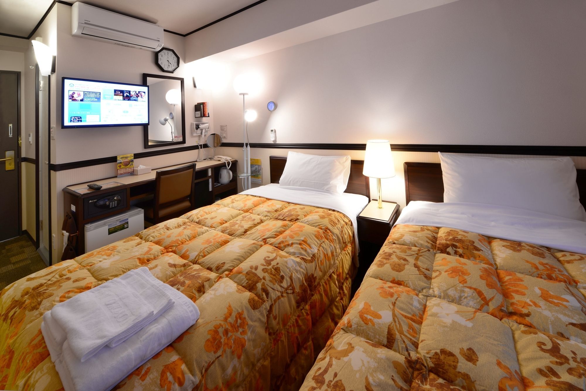 Toyoko Inn Tokyo Shinagawa-Eki Takanawa-Guchi Экстерьер фото